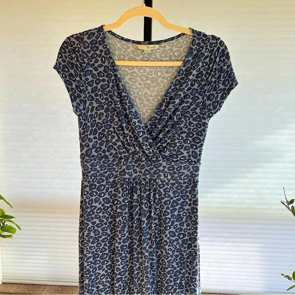 Boden Women’s Cheetah Print Wrap Front Dress Blue 8 Stretch Jersey Knit Casual - Picture 2 of 4